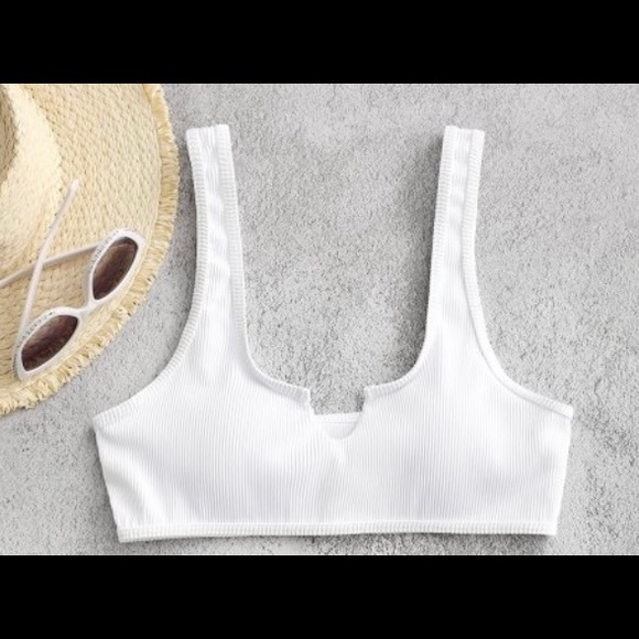 💚3/$20💚 White Ribbed Zaful Bikini Top - Picture 2 of 6
